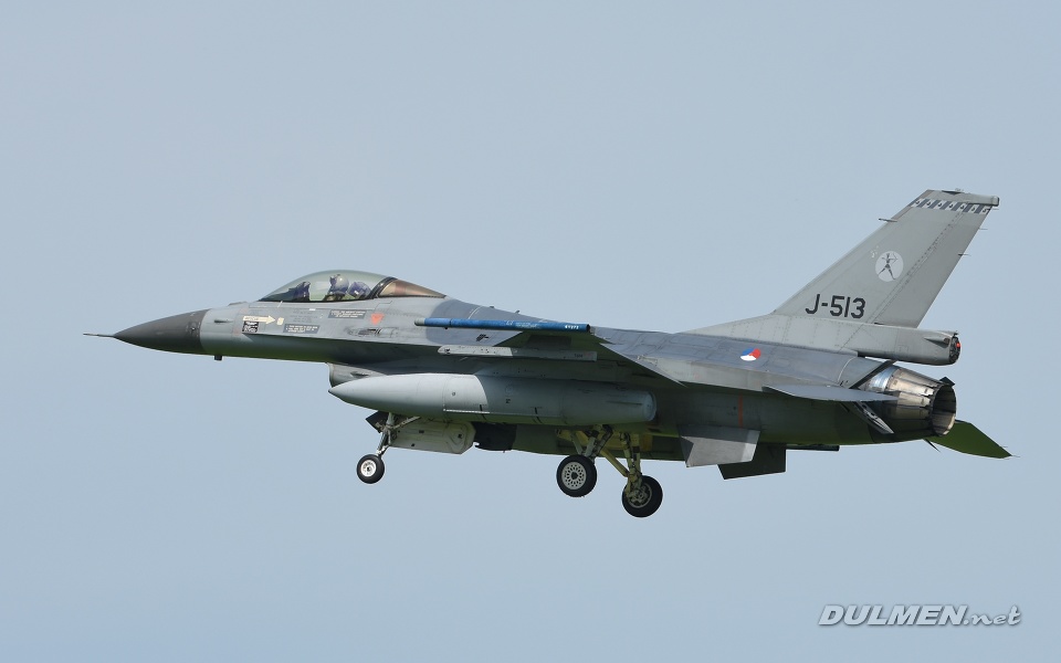 F-16AM J-513 322sqn